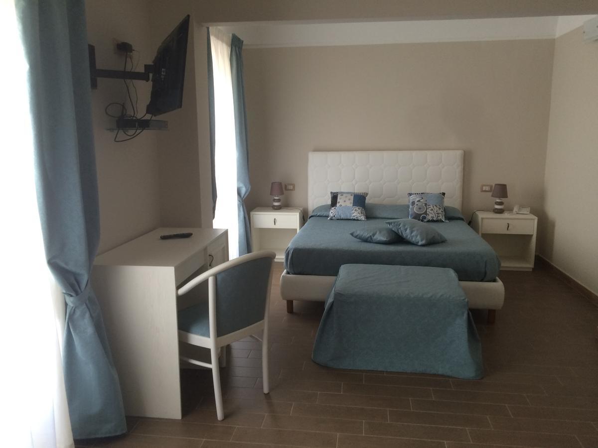Hotel Sant'Anna Floresta Extérieur photo