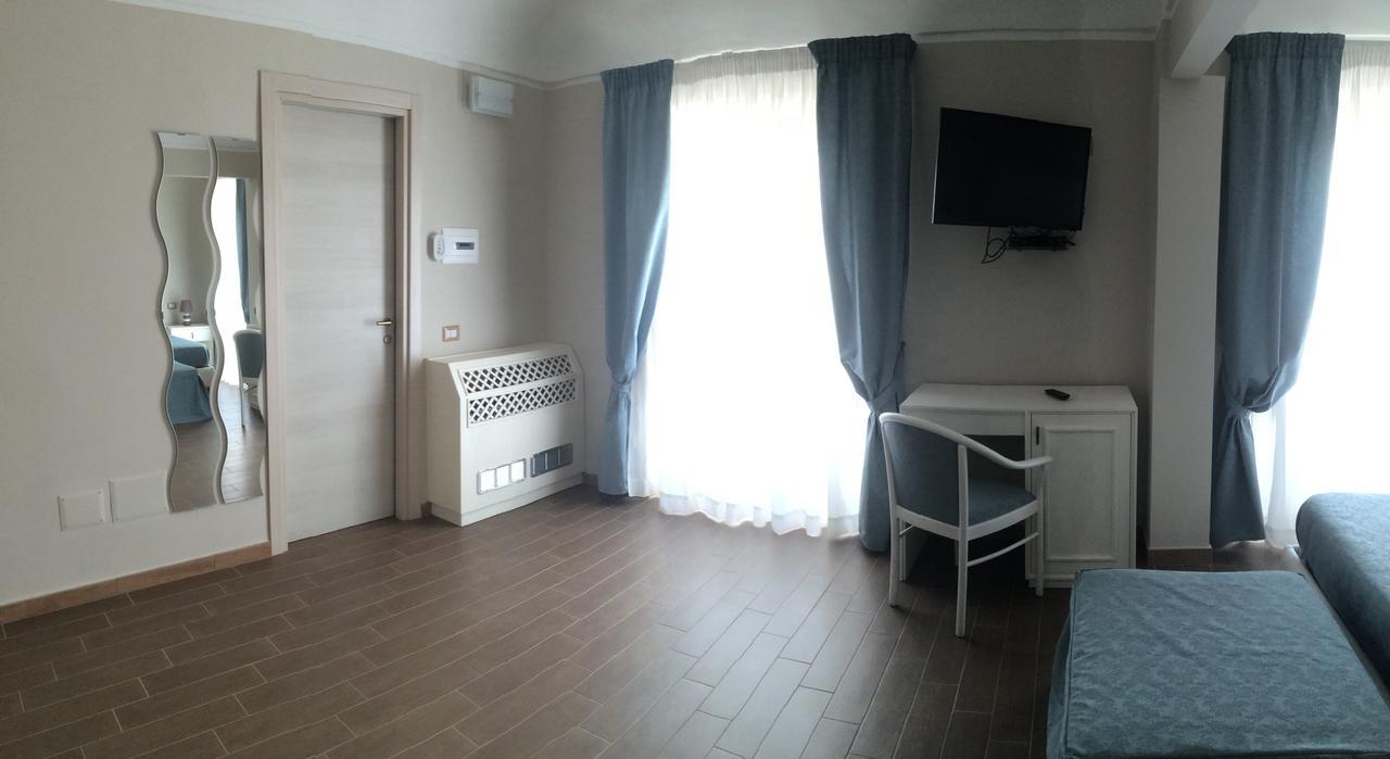 Hotel Sant'Anna Floresta Extérieur photo
