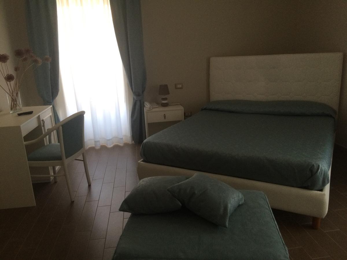 Hotel Sant'Anna Floresta Extérieur photo